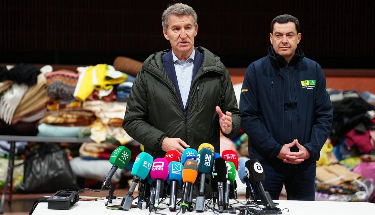 Alberto Núñez Feijóo y Juanma Moreno Bonilla. PP/Mudarra