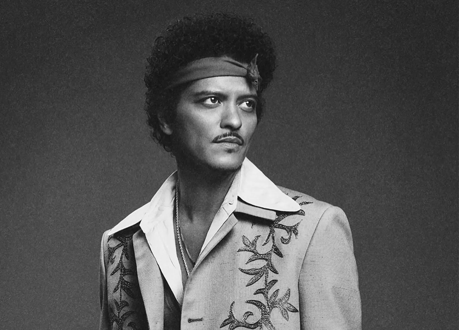 Bruno Mars-cover-12126.webp