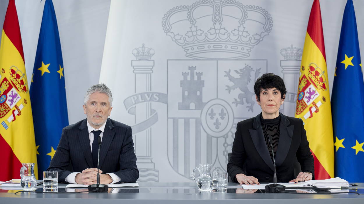 El Gobierno pide huir de los “bulos” del accidente de Adamuz y esperar al informe “independiente” de la CIAF. EP.