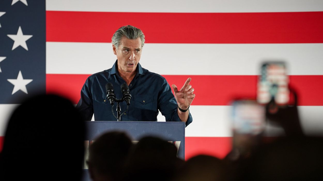 El gobernador del estado de California, Gavin Newsom, durante un acto político. EP.