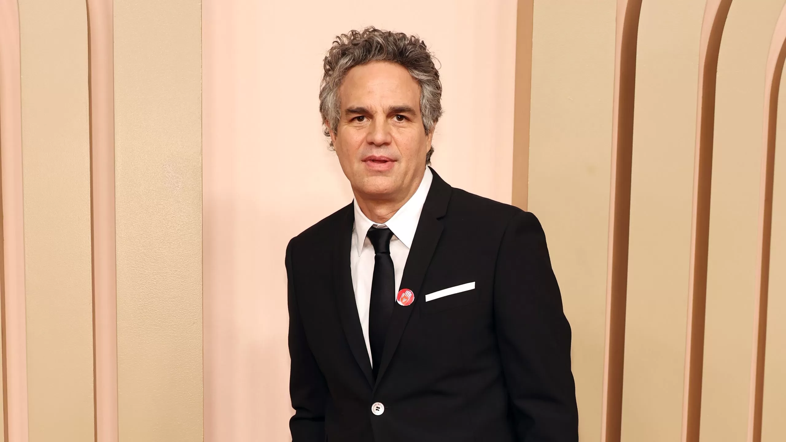 Mark Ruffalo-cover-20126.webp