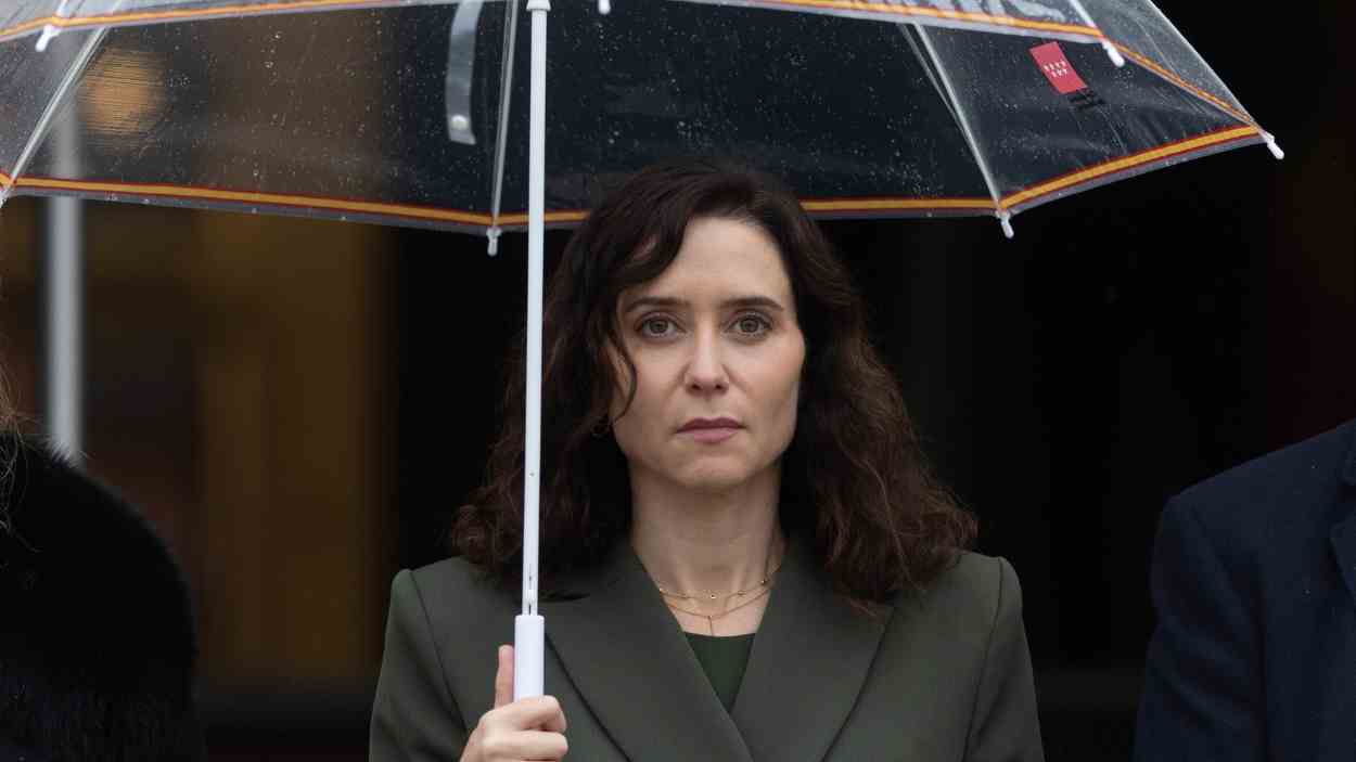 El Supremo rechaza la petición de Ayuso sobre menores. EP