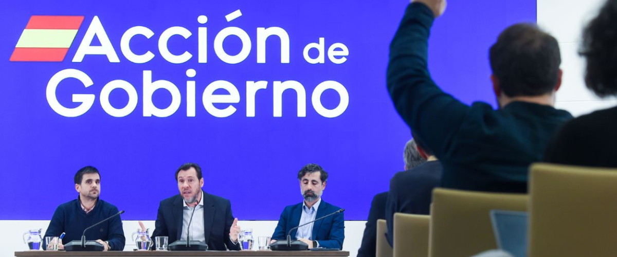 Renfe ha atendido ya más de 1.100 familiares y allegados de las víctimas del accidente de Adamuz Renfe ha atendido ya más de 1.100 familiares y allegados de las víctimas del accidente de Adamuz