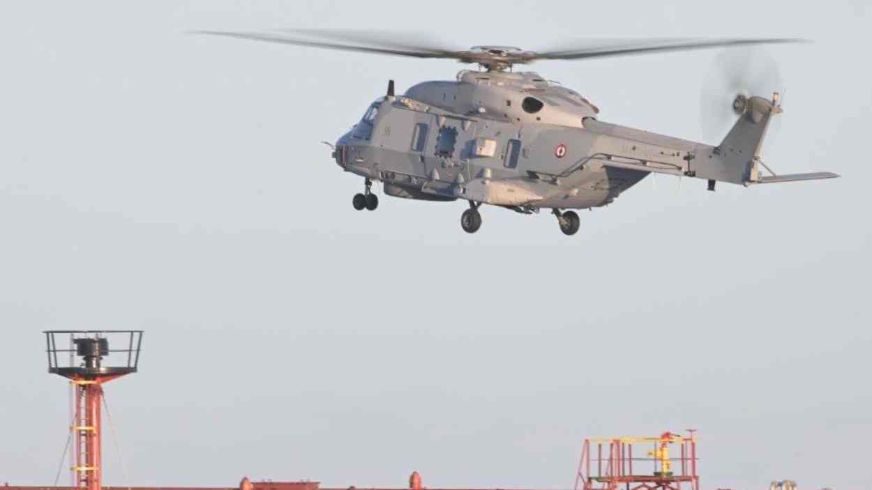 Francia intercepta un petrolero procedente de Rusia. X