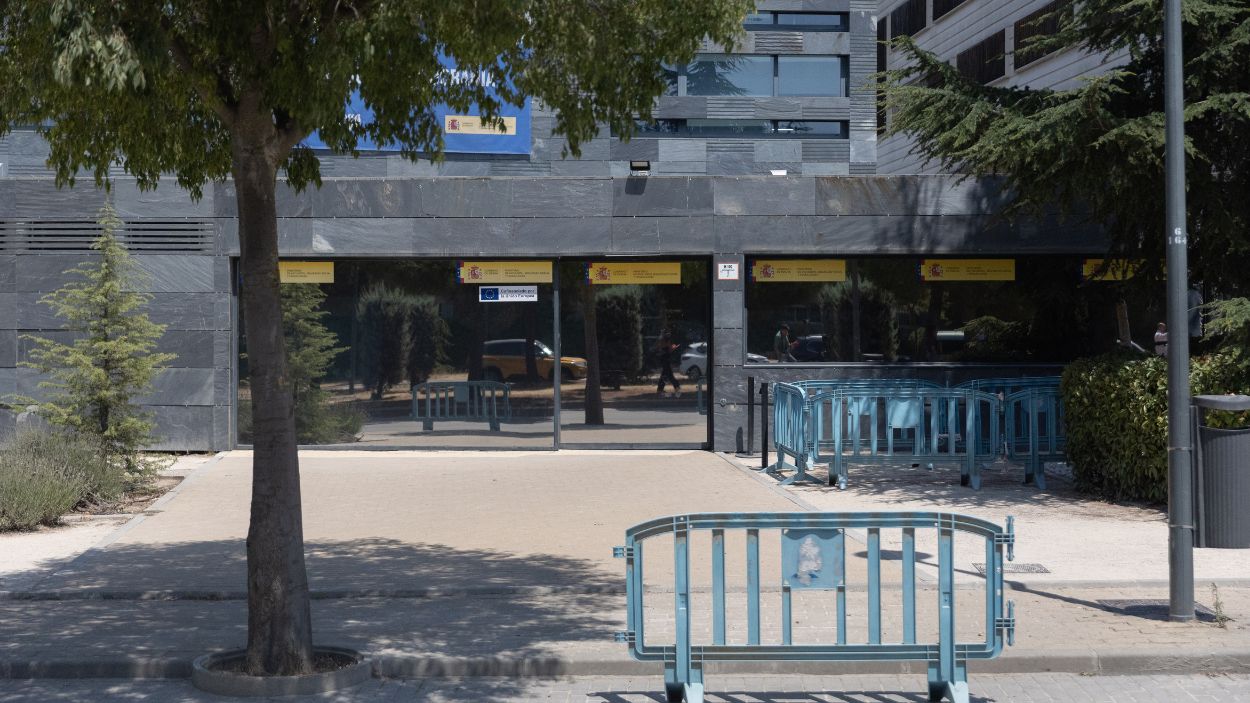 Fachada del Centro de Recepción, Atención y Derivación (Creade) en Pozuelo de Alarcón (Madrid). EP.