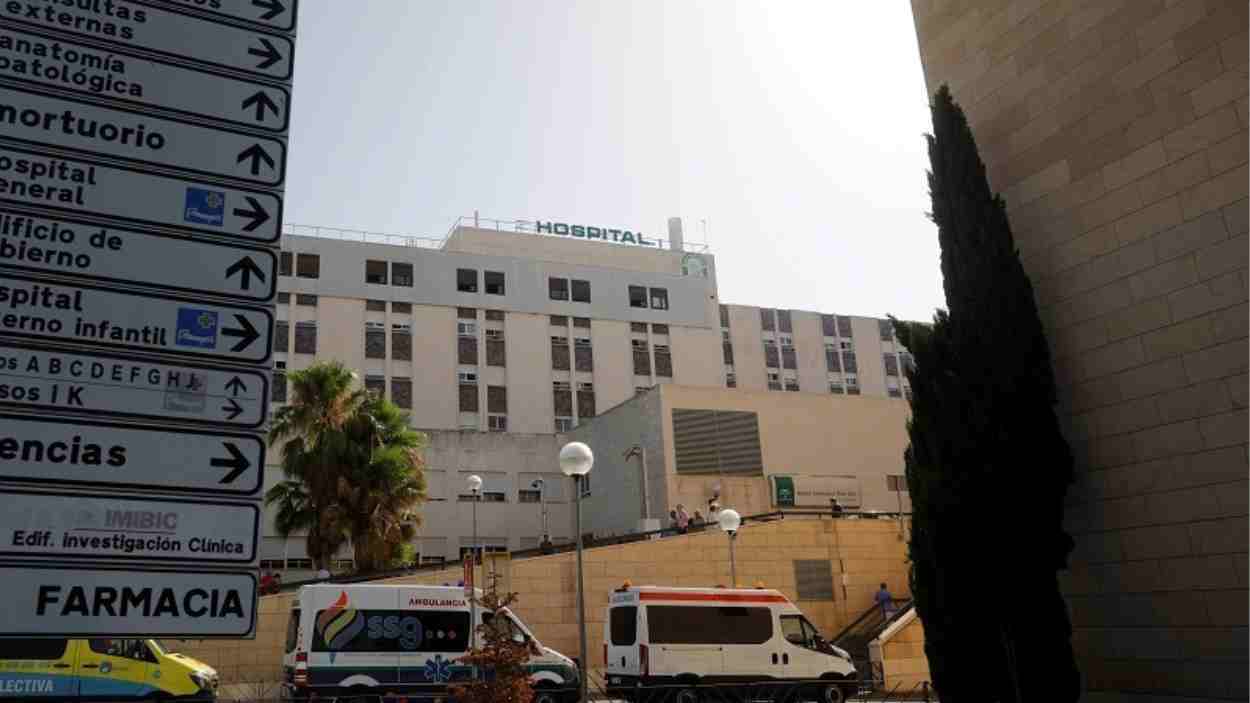 Hospital Reina Sofía de Córdoba en una imagen de archivo. EP