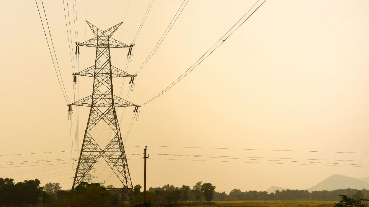 Estafas eléctricas: uno de cada dos españoles ha sufrido un intento de fraude