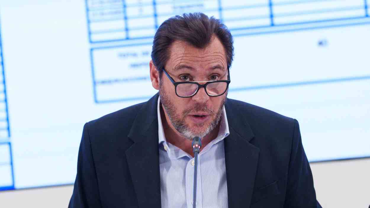 Óscar Puente, en la comparecencia sobre la crisis ferroviaria. EP