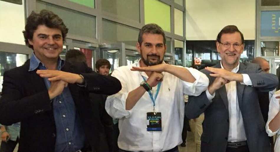 Jorge Moragas, Ángel Luis González y Mariano Rajoy promocionando los dólmenes de Antequera. 