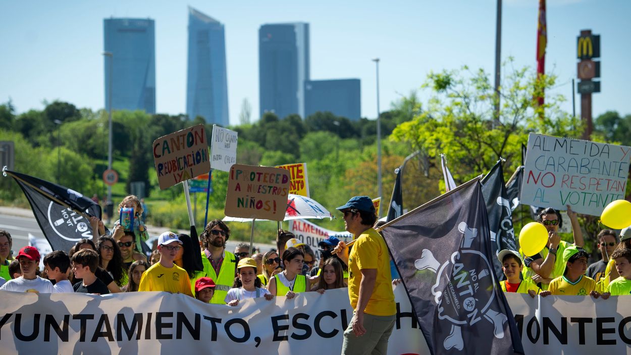 Manifestación contra el proyecto del cantón de Montecarmelo. EP.