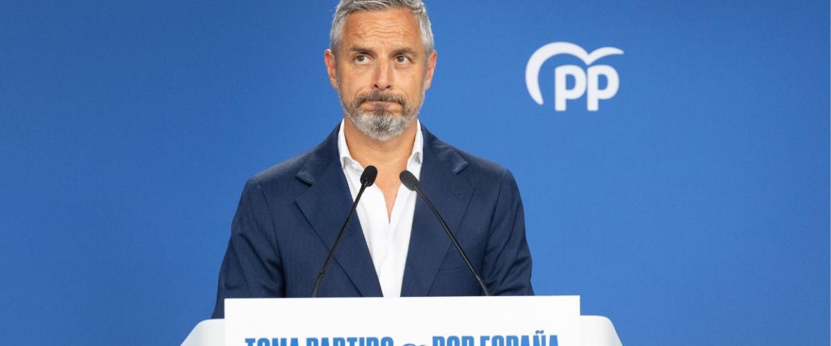 El PP olvida el «rata cobarde» a Mazón en el funeral de la DANA y pide al Gobierno que se ausente de la misa en Huelva por «cruel» El PP olvida el «rata cobarde» a Mazón en el funeral de la DANA y pide al Gobierno que se ausente de la misa en Huelva por «cruel»
