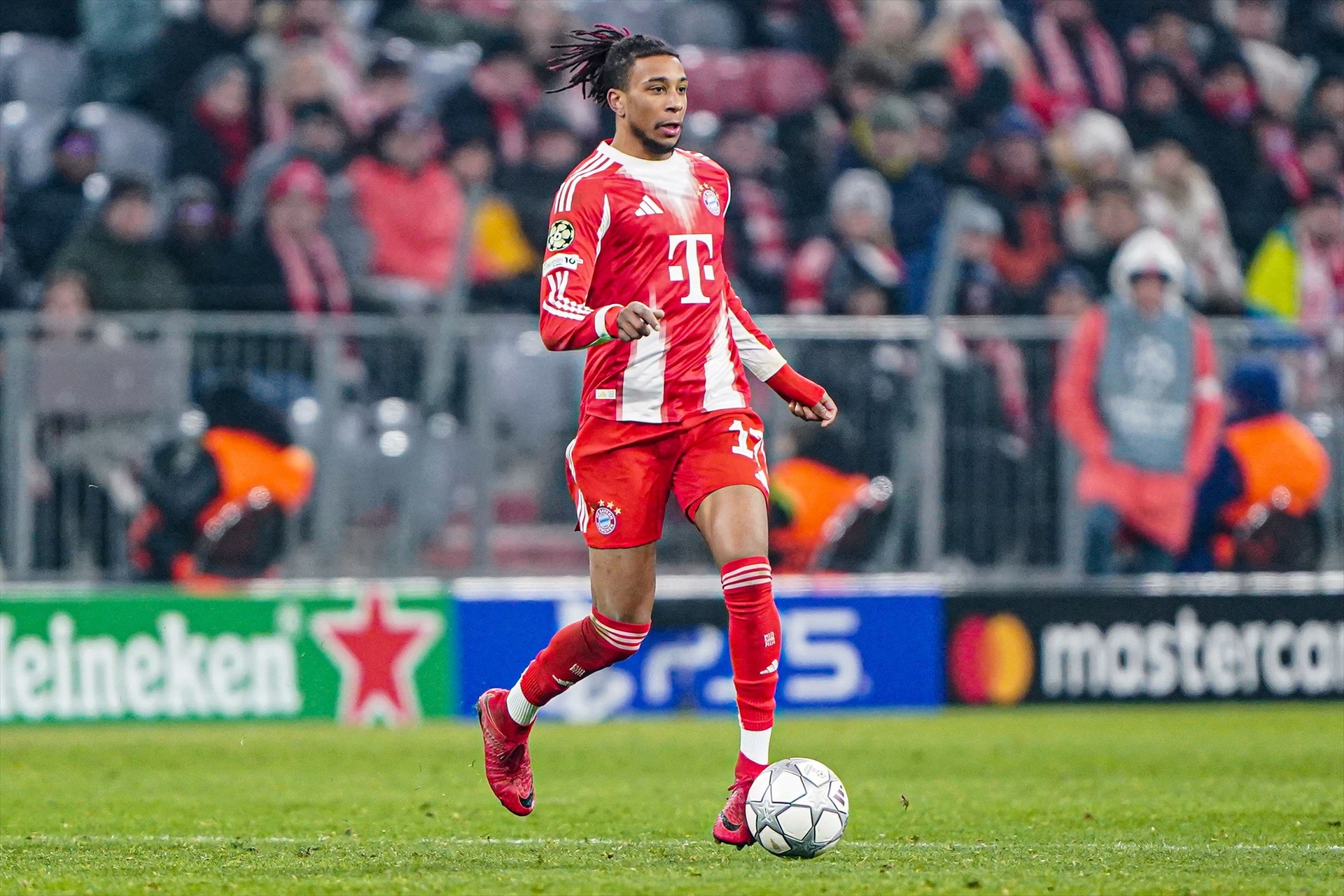 Michael Olise durante un partido de Champions| EP