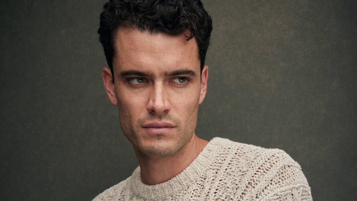 Anton Antoniadis por James Depietro Photography