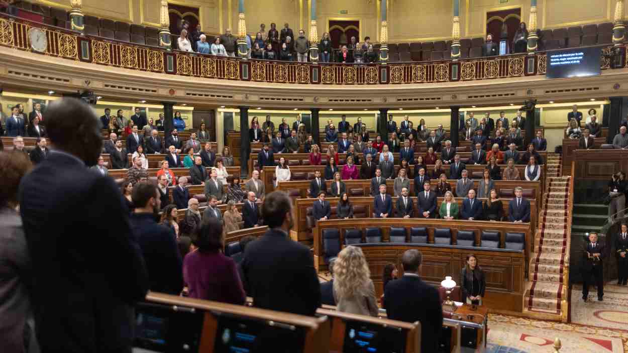 El Congreso vota los decretos de ayudas al transporte y subida de pensiones. EP