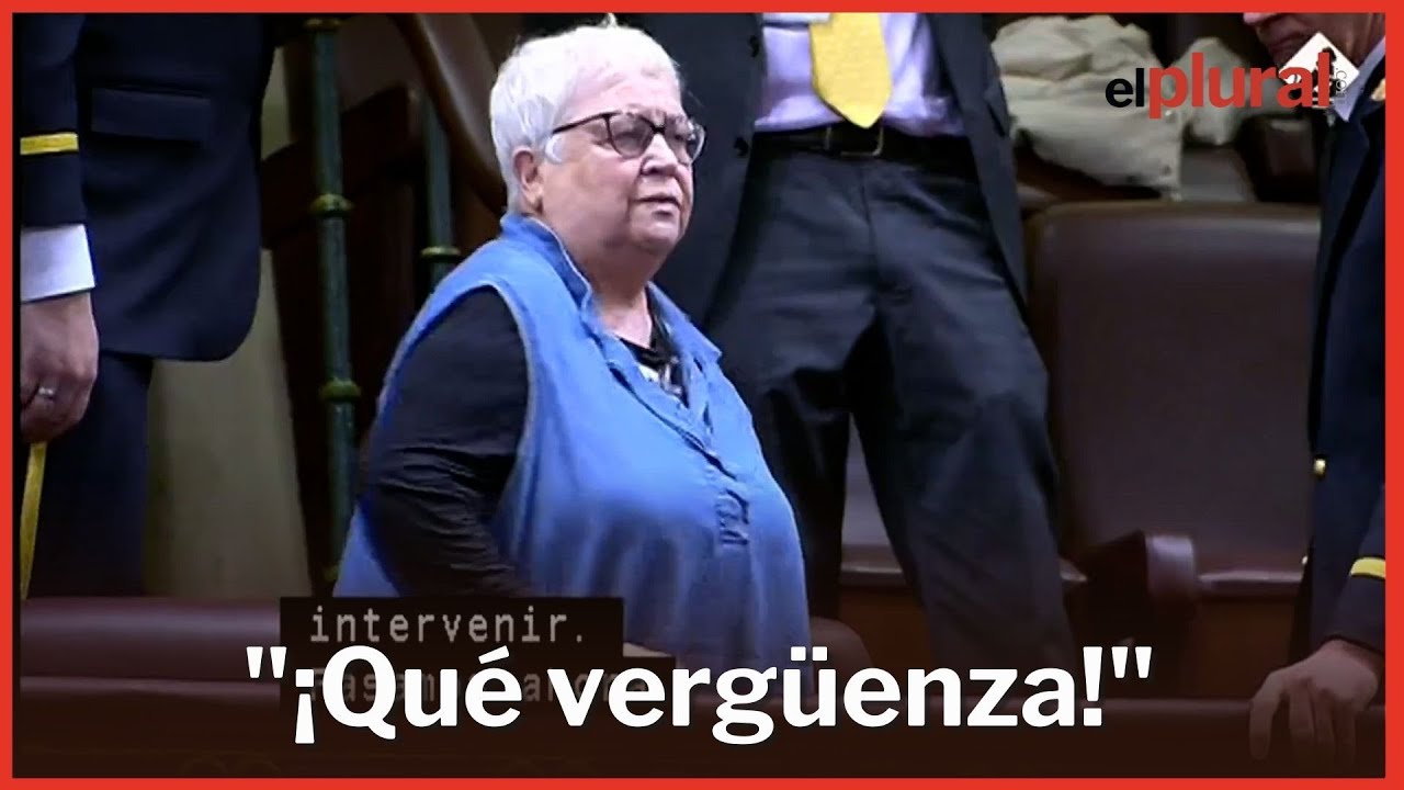 Una mujer grita en el Congreso tras la negativa de la derecha a la revalorización de las pensiones