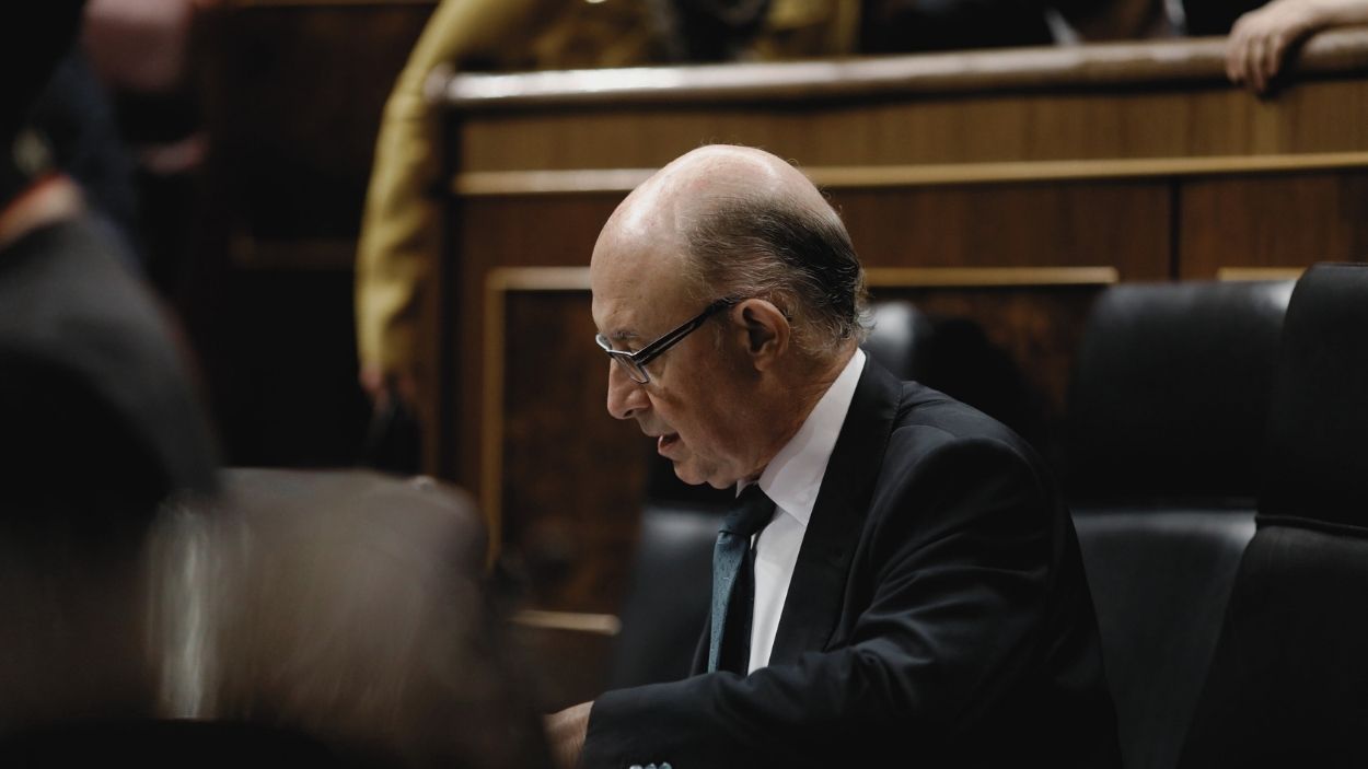 Cristóbal Montoro, ex ministro de Hacienda, durante un pleno del Congreso. EP/Archivo.