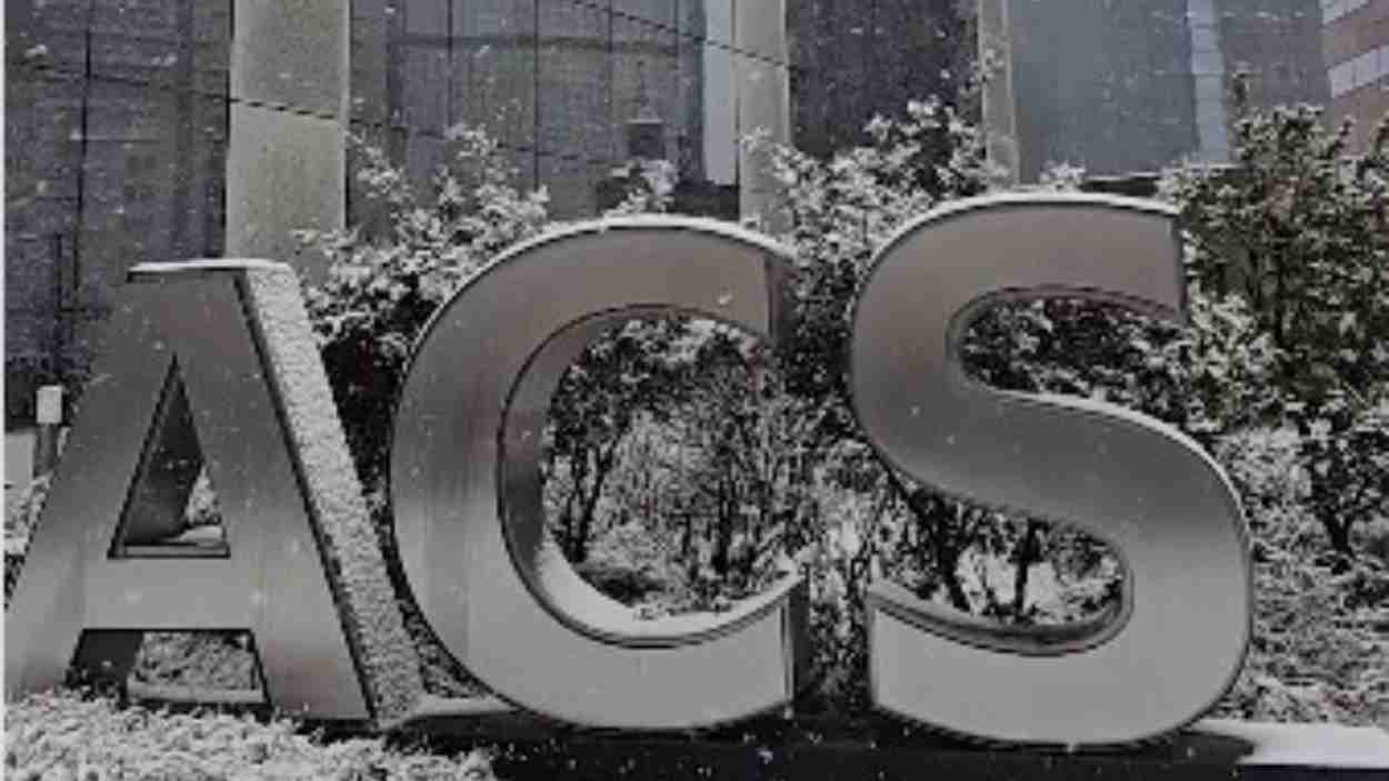 ACS difunde su sede en Madrid con nieve