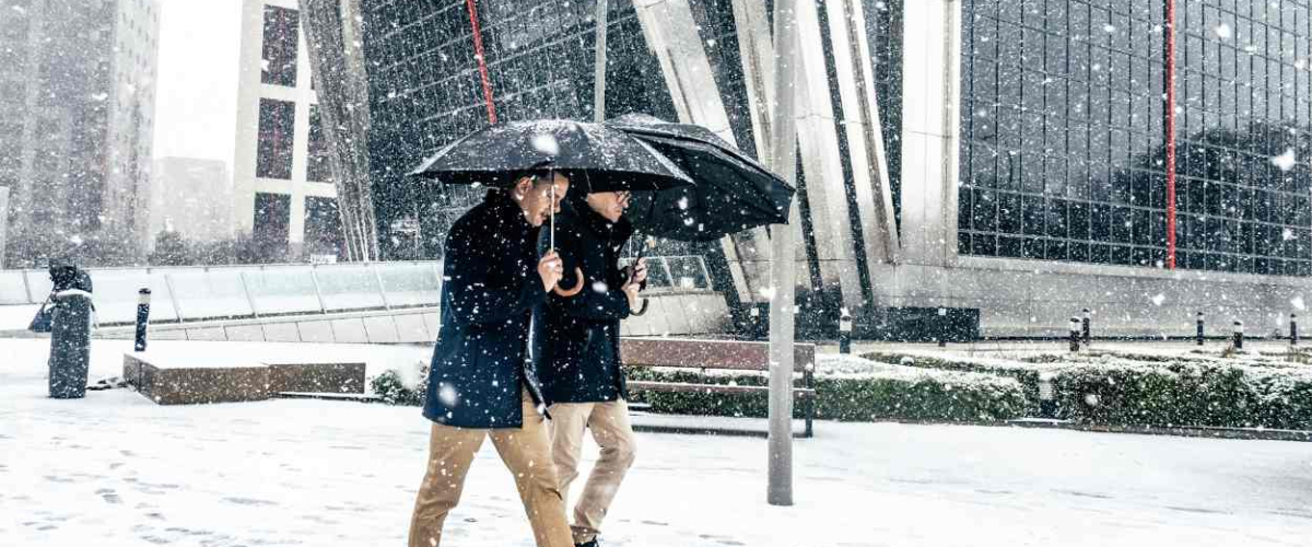 El paso de la borrasca ‘Kristin’ deja carreteras cortadas, clases suspendidas y trenes cancelados en buena parte de España