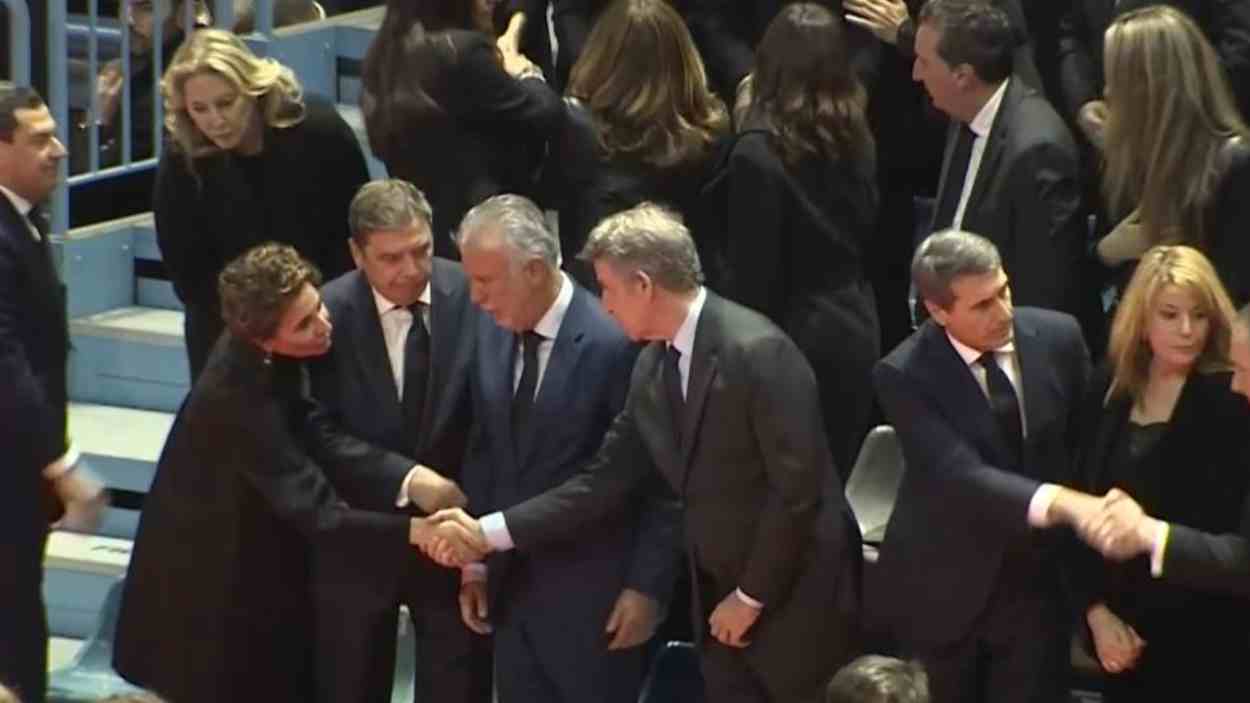 Montero le da la paz a Feijóo