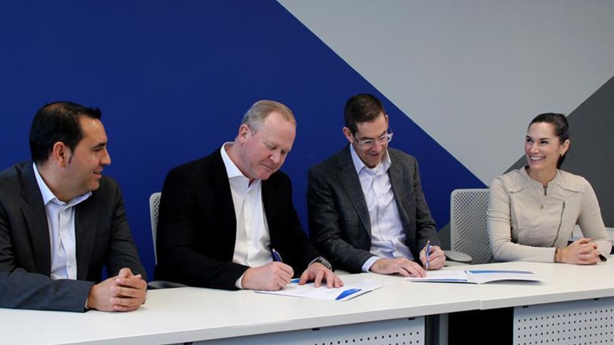  Indra refuerza su posición en tráfico aéreo en Canadá