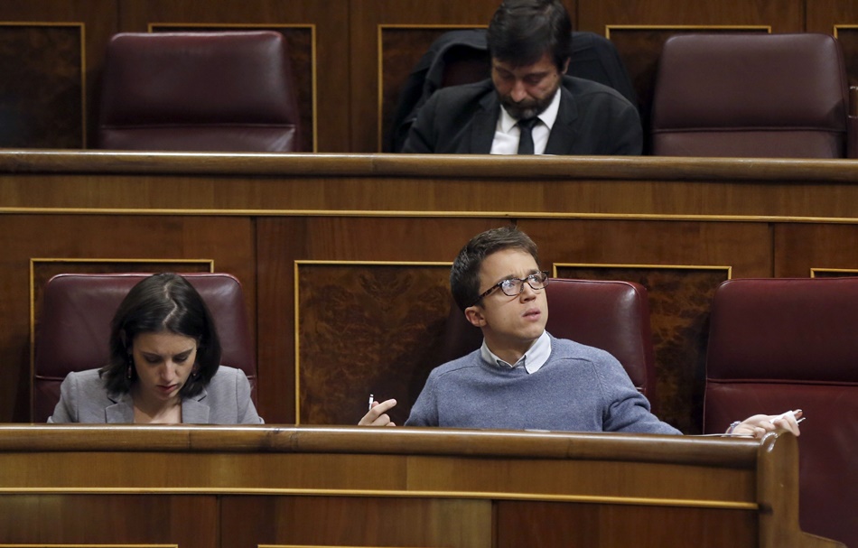 Íñigo Errejón en su escaño en el Congreso de los Diputados, en la bancada de Podemos