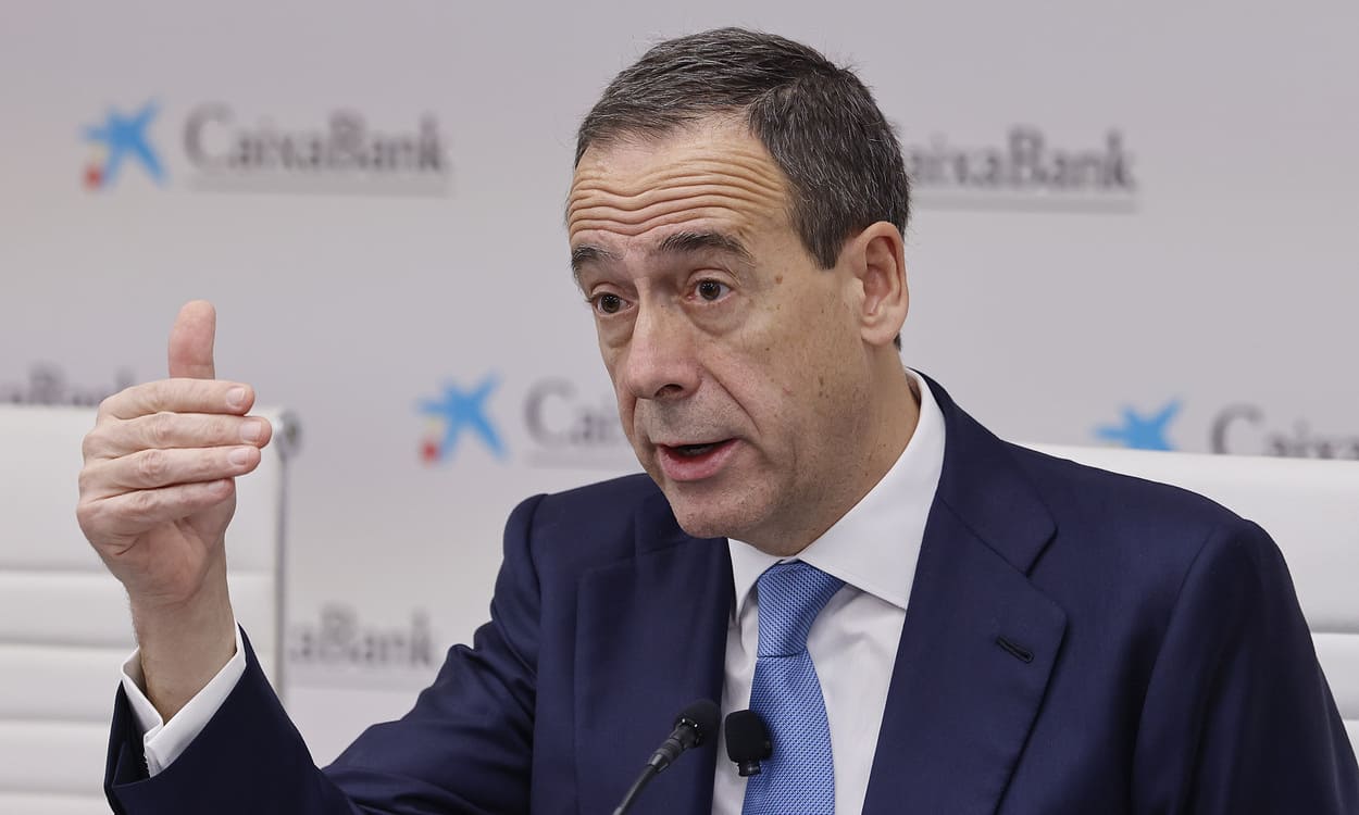 El consejero delegado de CaixaBank, Gonzalo Gortázar, presenta los resultados de la entidad correspondientes al ejercicio 2025. Rober Solsona/EP