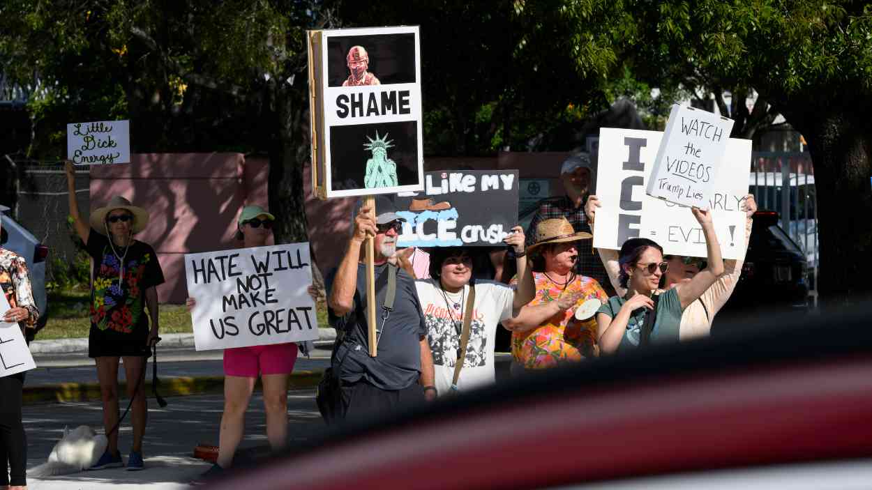 Miles de personas se manifiestan en las calles de Minneapolis tras las últimas actuaciones del ICE. EP