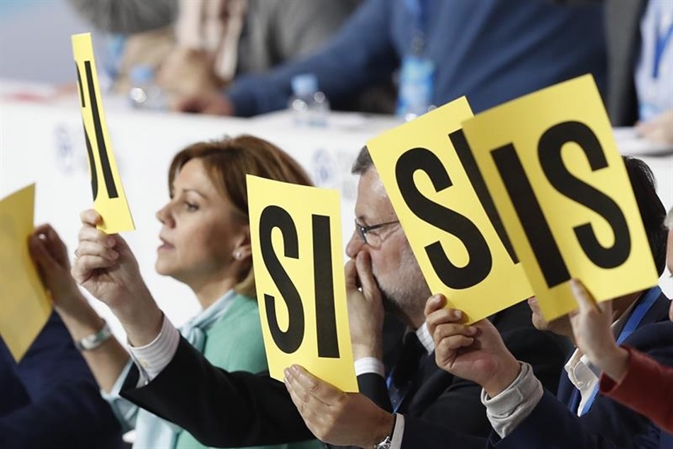 María Dolores de Cospedal y Mariano Rajoy en el Congreso Nacional del Partido Popular.