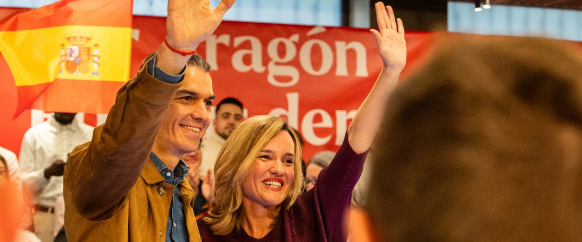 Ni los insultos de Azcón ni el odio de Abascal