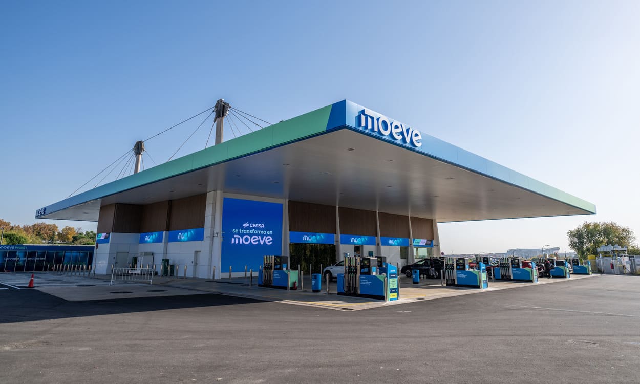 Estación de Moeve en Campo de las Naciones (Madrid). MOEVE
