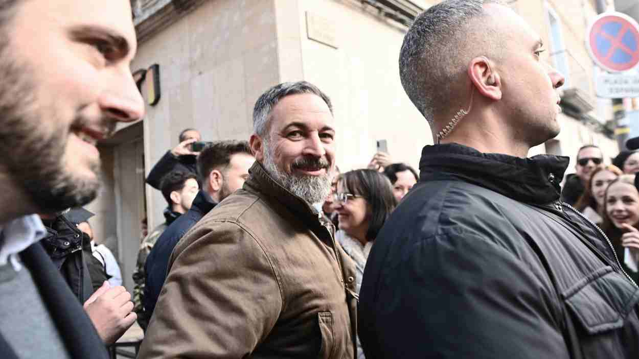 La banda Chumbawamba advierte a Vox que no vuelvan a utilizar sus canciones. EP