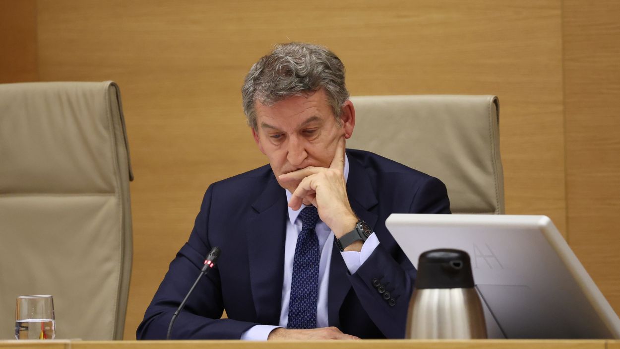 El presidente del PP, Alberto Núñez Feijóo, en la comisión de investigación de la DANA, en el Congreso de los Diputados. EP.