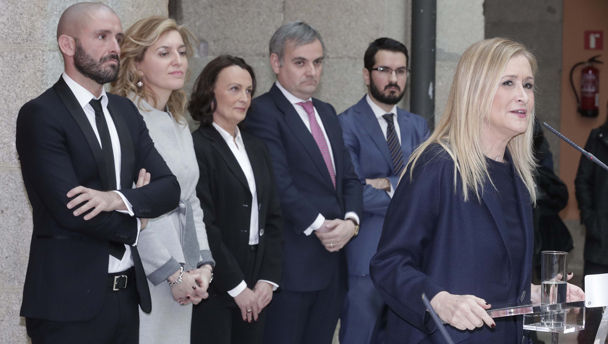 La presidenta de Madrid, Cristina Cifuentes, anuncia el nombramiento de Ignacio Javier García Gimeno (último a la derecha), entre otros