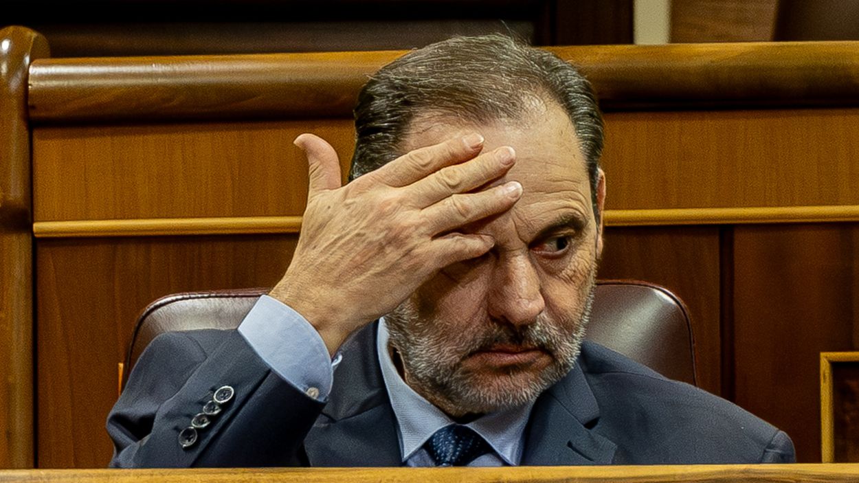 El exministro José Luis Ábalos en el Congreso. EP