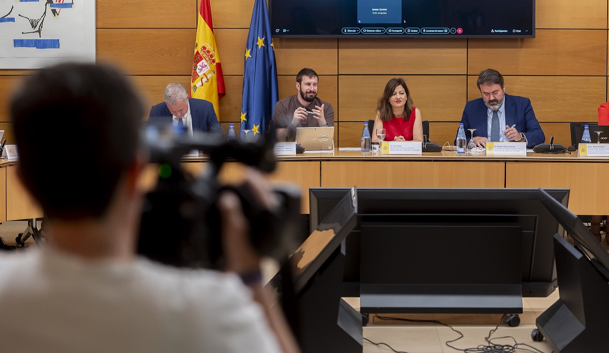 El Ministerio de Infancia se reúne con las víctimas del colegio Alborada