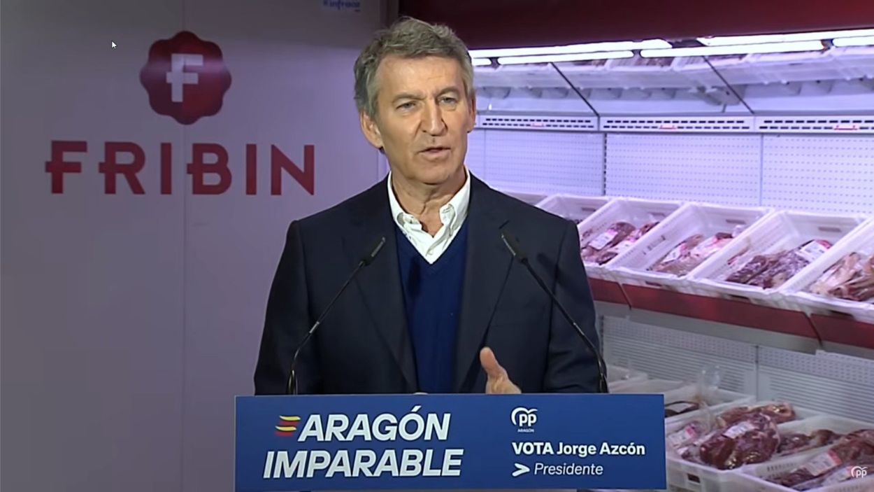 El presidente del PP, Alberto Núñez Feijóo, en Binéfar (Huesca). EP.