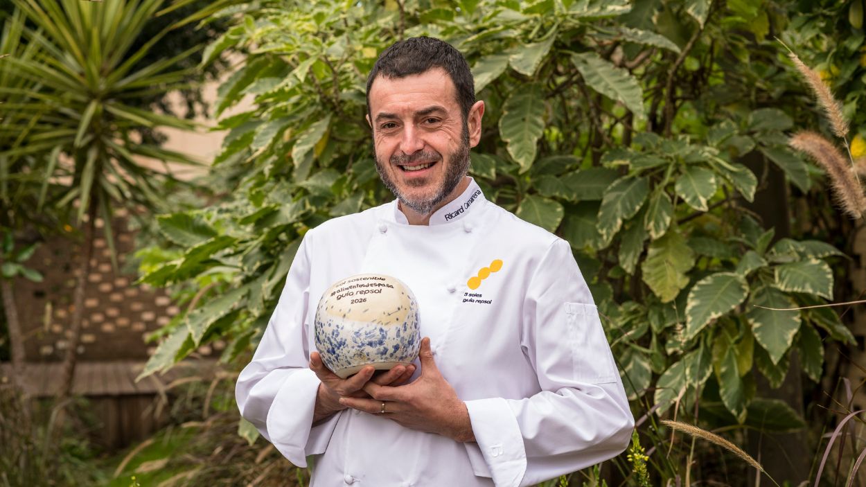 El chef valenciano Ricard Camarena, premio Sol Sostenible #AlimentosdEspaña 2026 en la categoría de 3 Soles.