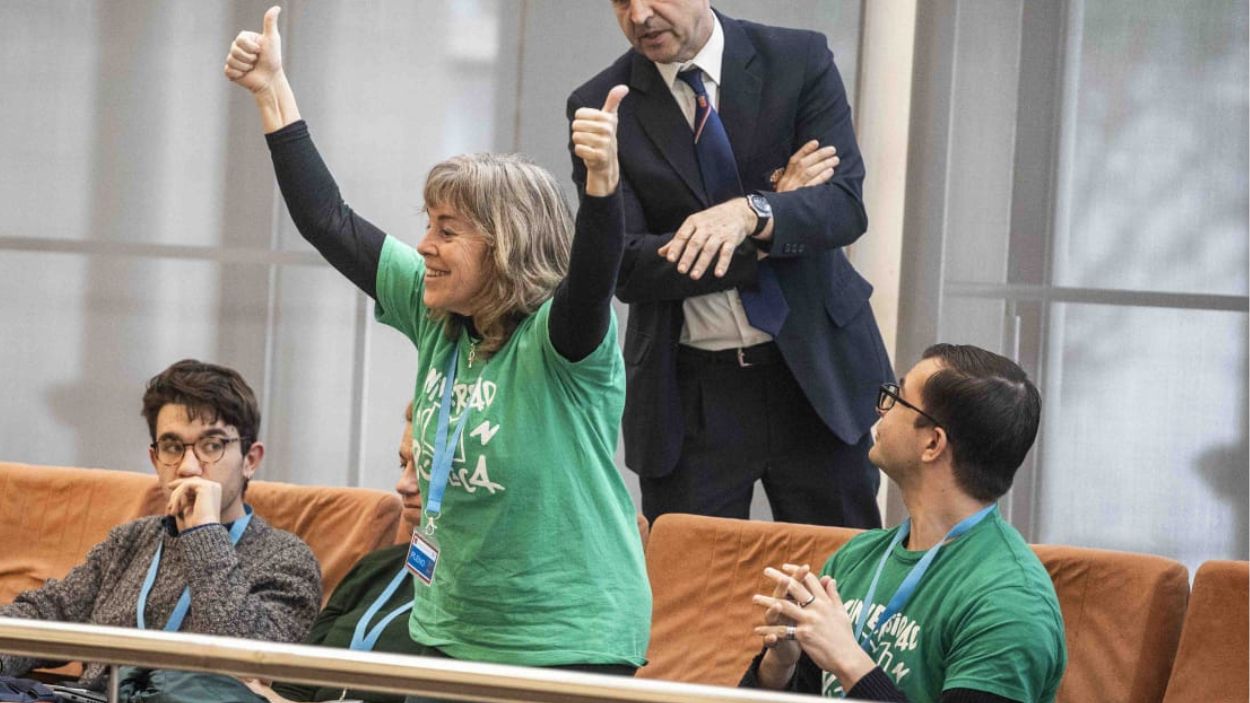 Eva Aladro, profesora, y Jorge Martínez, alumno, ambos miembros de la Coordinadora de Plataformas por las Universidades Públicas de Madrid