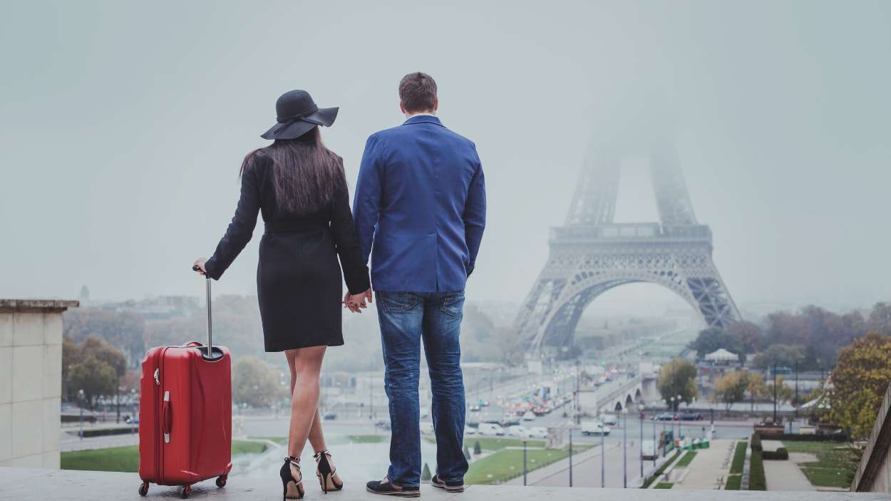 Un experto en turismo revela los tres fallos que arruinan tu viaje por San Valentín