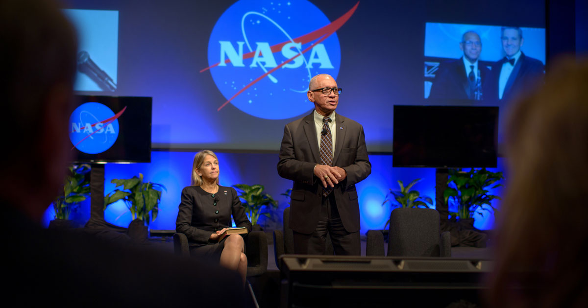 El administrador de la NASA, Charles Bolden, durante un evento