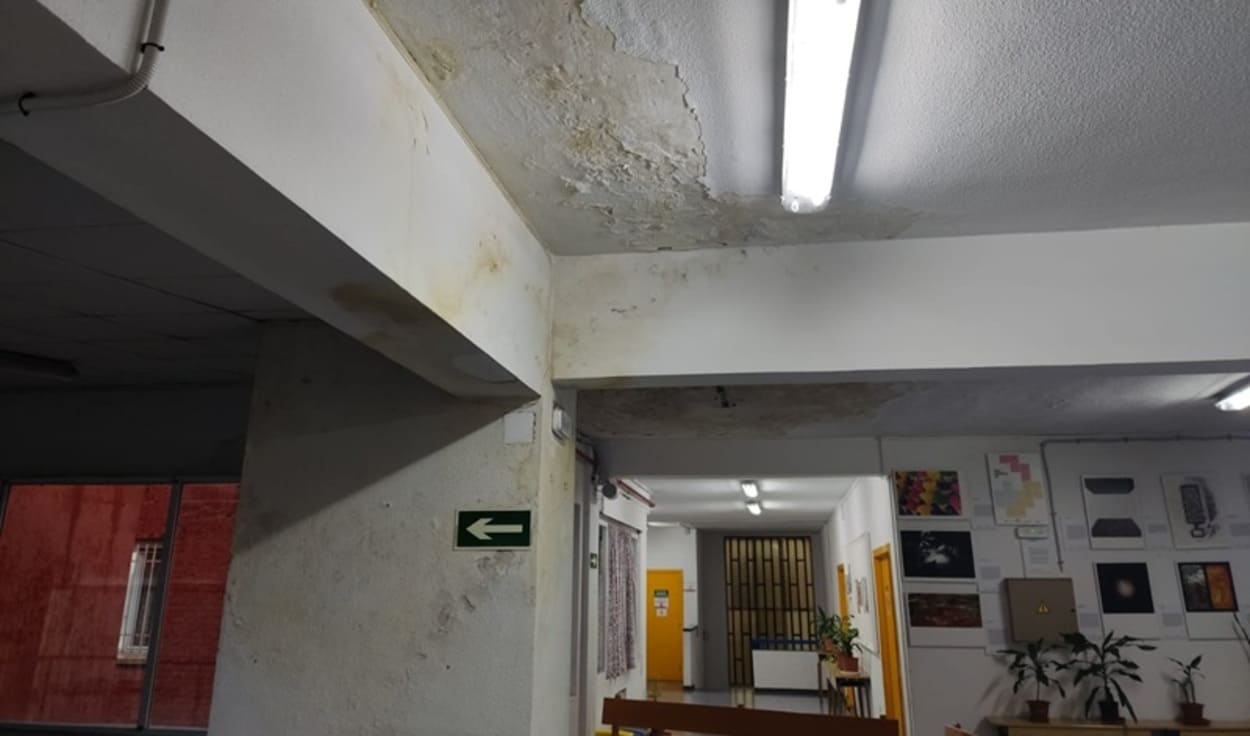 La UGT denuncia importantes problemas de humedad en el CEPA de Entrevías. UGT