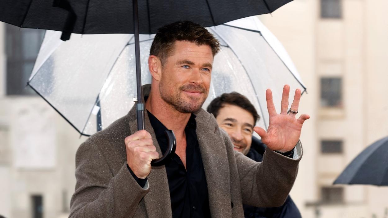 Chris Hemsworth. EP.