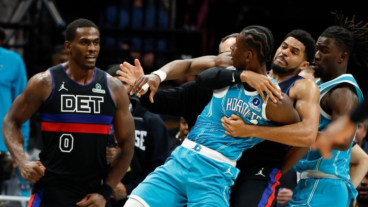 La pelea entre los Pistons y los Hornetts| NBA