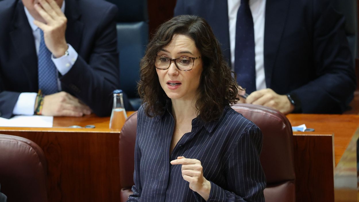 La presidenta de la Comunidad de Madrid, Isabel Díaz Ayuso, en la Asamblea de Madrid. EP