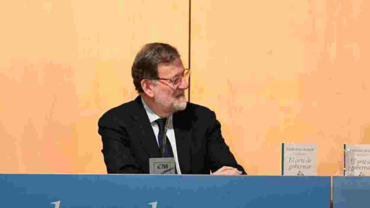 Rajoy sigue la línea de bulos del PP para atacar la regularización de migrantes. EP