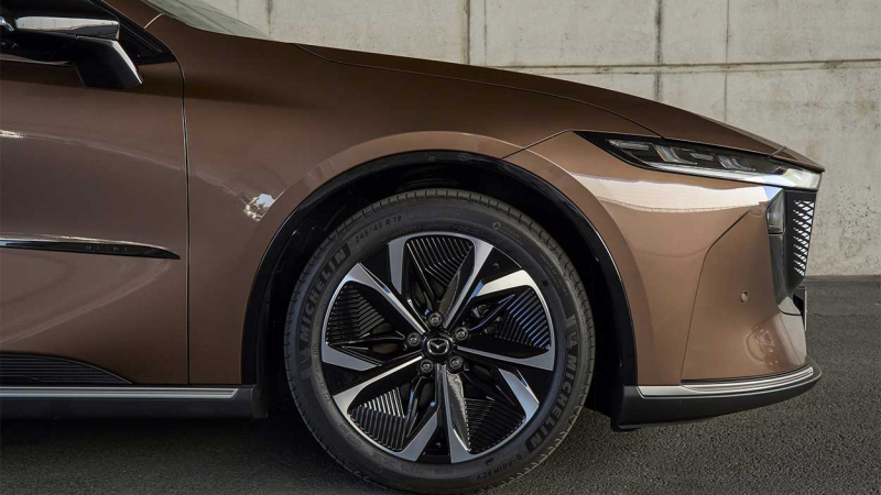 mazda6e detallellanta mazda6e detallellanta