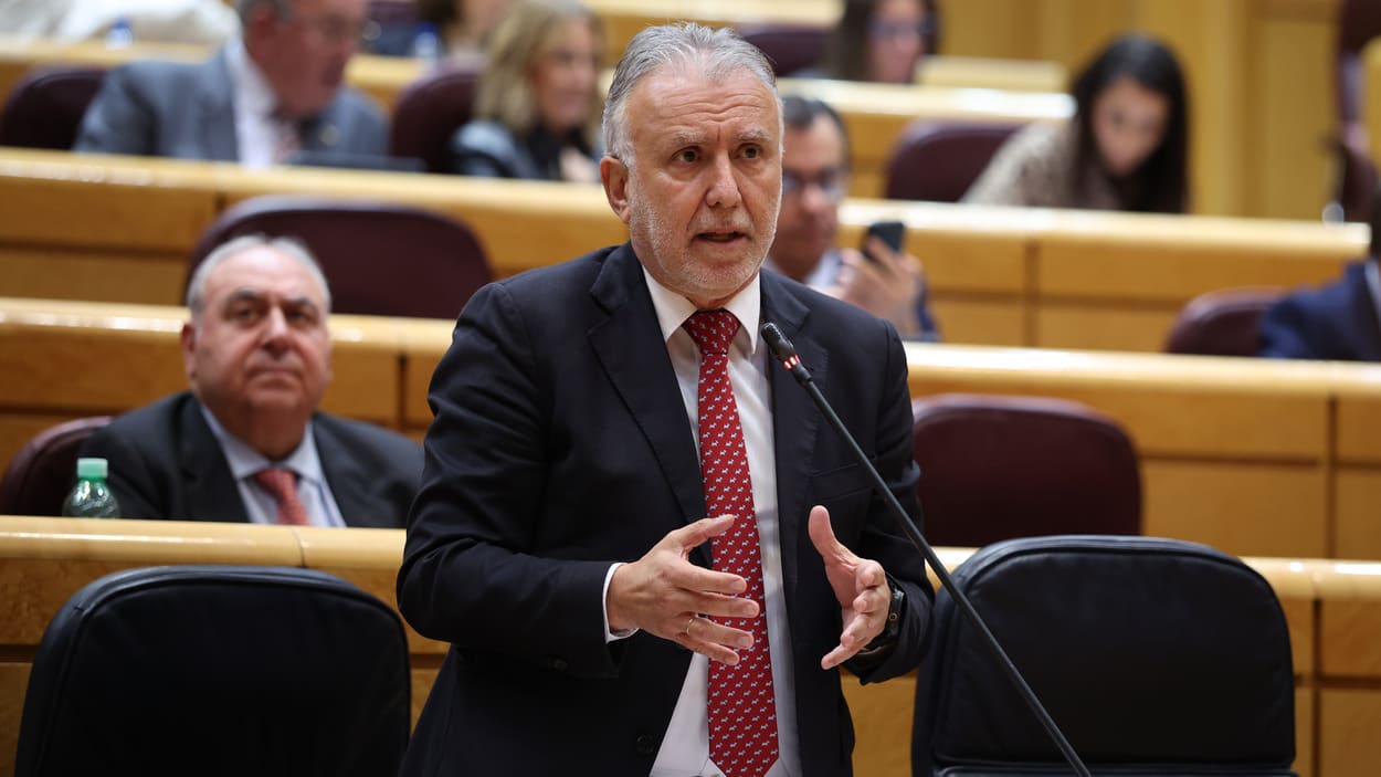 El ministro de Política Territorial y Memoria Democrática, Ángel Víctor Torres. EP.