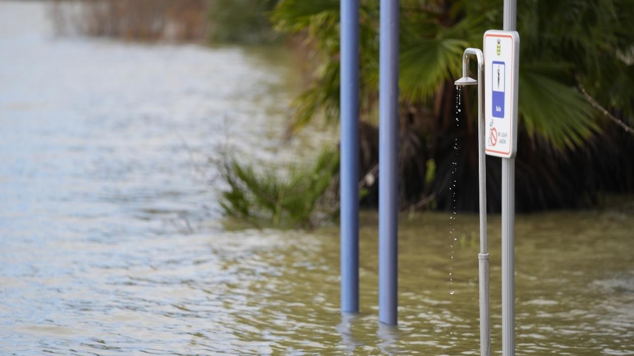 Imagen del pantano de Bornos superada su capacidad de embalsamiento. Archivo/EP.