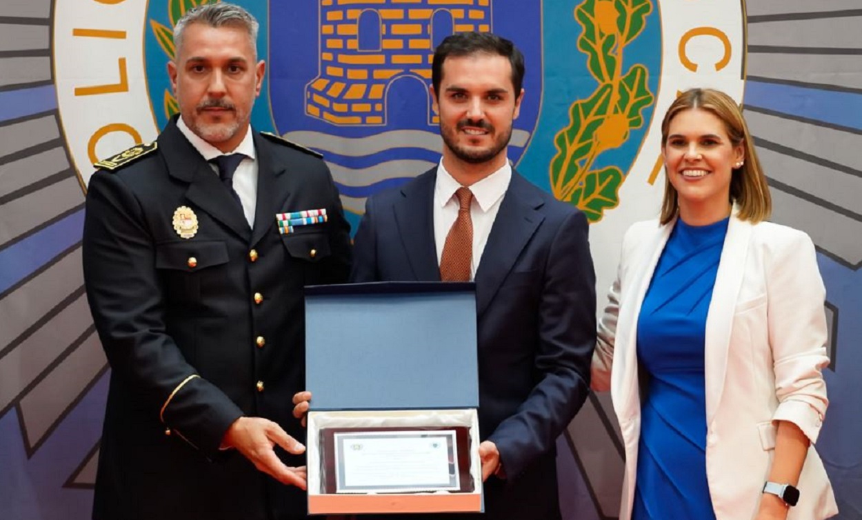 Luis Antonio Moreno (i) y Judith Piquet (d)