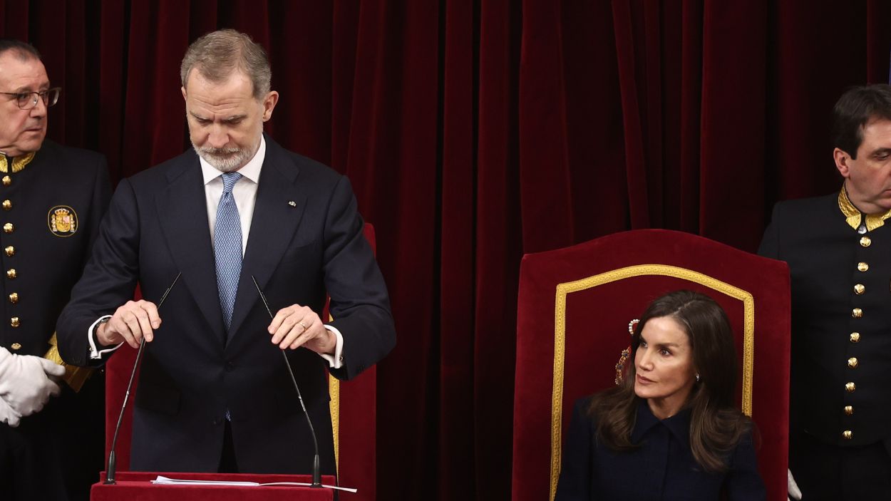 Los reyes, Felipe VI y Letizia, en el Congreso de los Diputados. EP